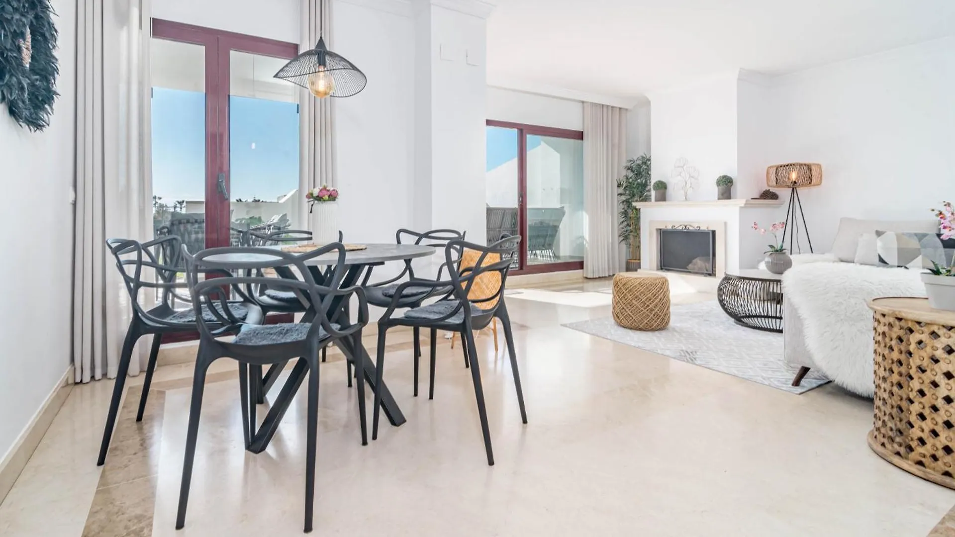 Noray 10 Apartment Marbella Spain